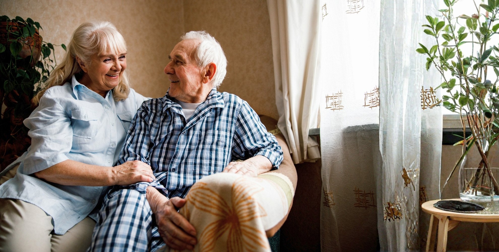 Woman man plaid sitting together 1920